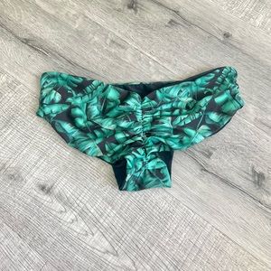 Fused Hawaii-Kona Bikini Bottoms-Palm-Green/Black-size medium-EUC!